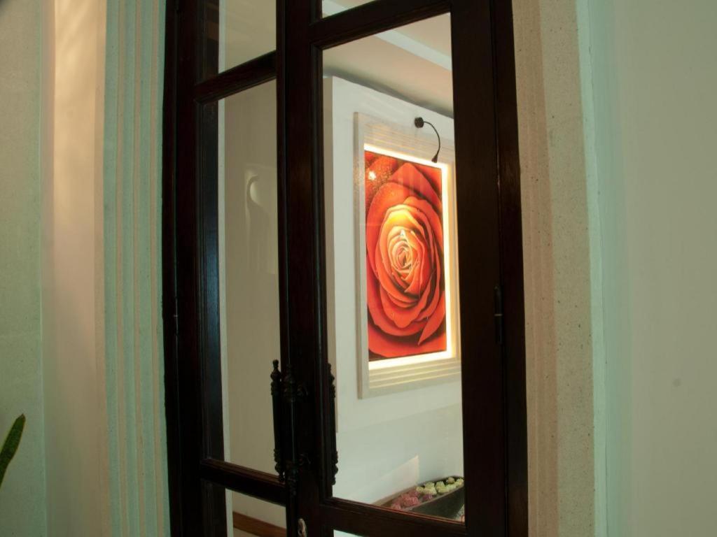 La Rose Boutique Hotel & Spa Phnom Penh Esterno foto