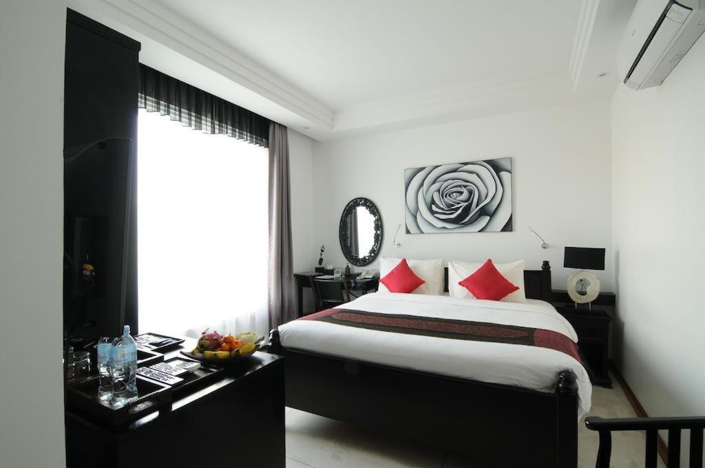 La Rose Boutique Hotel & Spa Phnom Penh Esterno foto